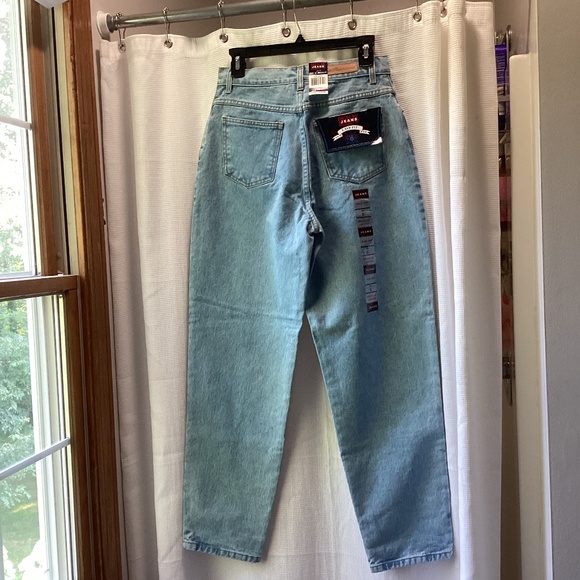 NWT* Vintage * Bill Blass Easy Fit High Rise 100% Cotton Jeans* Size 6 - Picture 5 of 5